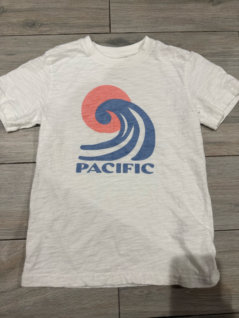 Janie & Jack never worn Kids White Graphic T-Shirt with Blue Wave and Coral Sun